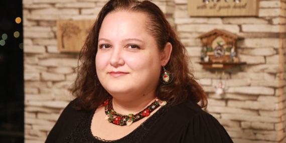 Önce Aile Derneği, bu yıl “Yılın Rol Modeli Ödülü”nü sanatçı Eylem Erdem Uğurlu’ya verdi