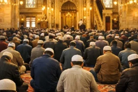 Diyanet Cuma Hutbesinde Dijital Alanda Mahremiyet ve Doğruluk Vurgusu Yaptı